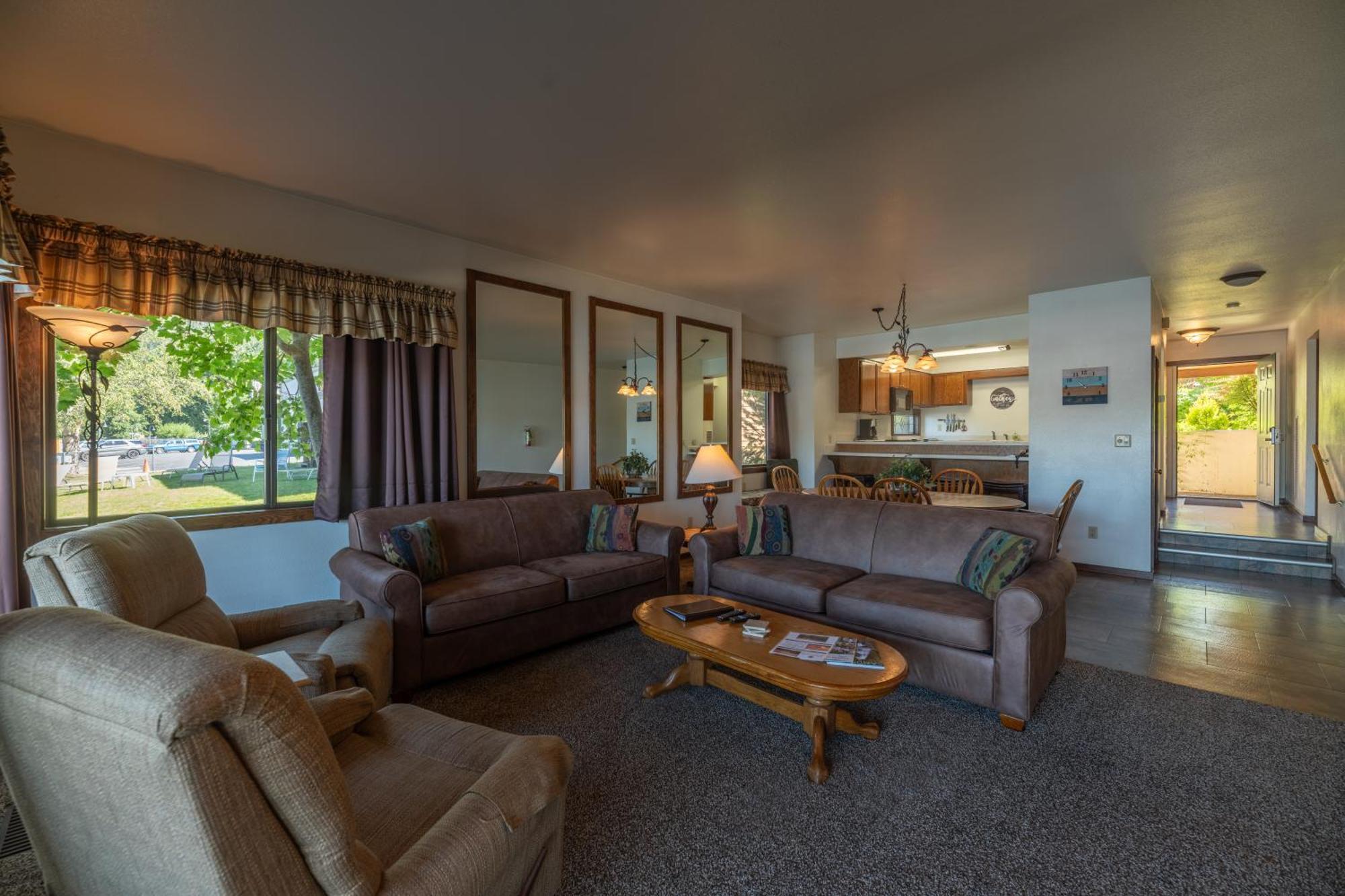 Pend Oreille Shores Resort Hope Buitenkant foto